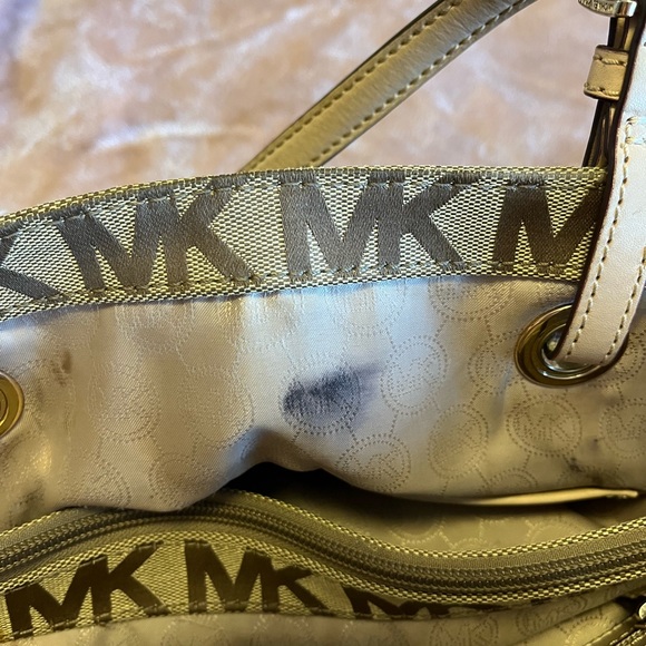 Michael Kors Tote Bag - Picture 6 of 6